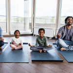 why-kids-should-do-yoga,-and-how-to-practice-as-a-family